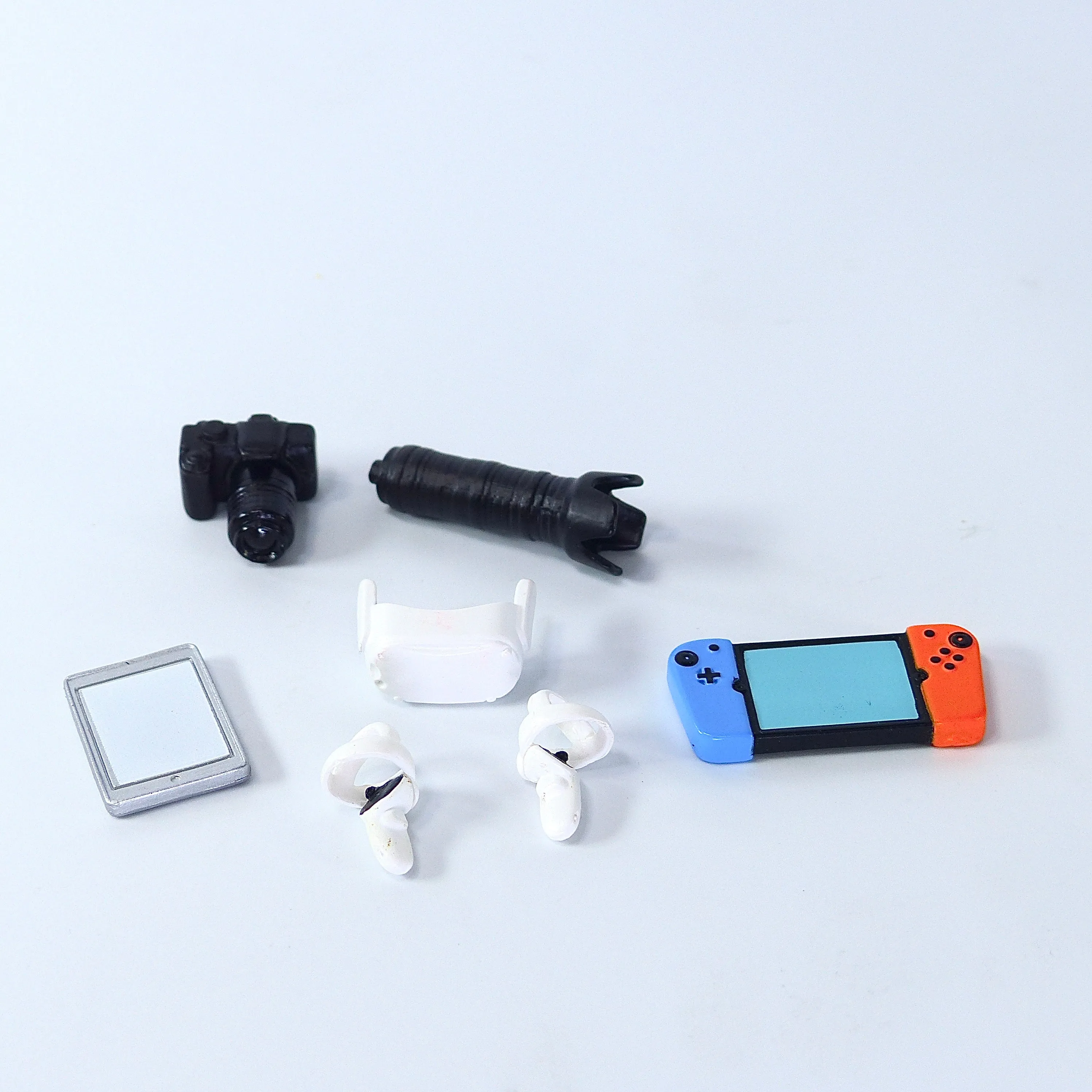 Super Action Stuff Action Figure Accessory Set (Set A: Cyber Dagger Arcade)